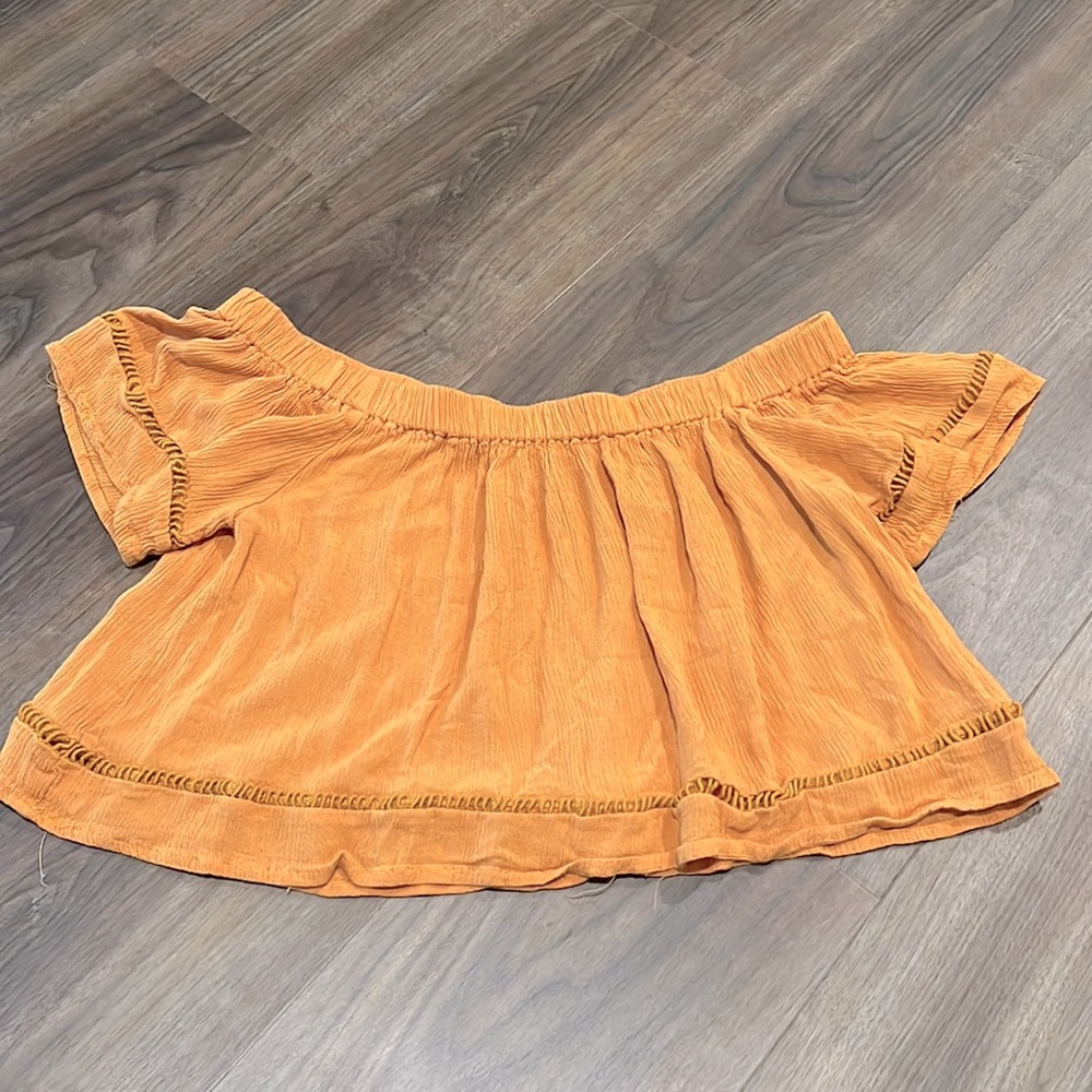 Rue21 Flowy Crop Top